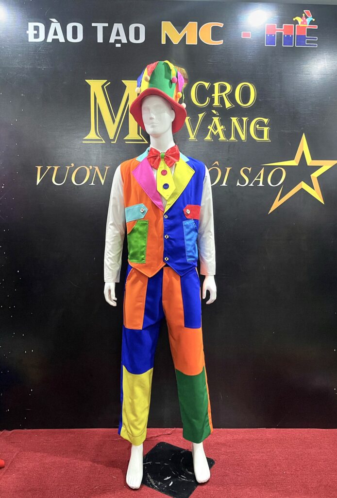 quần áo chú hề