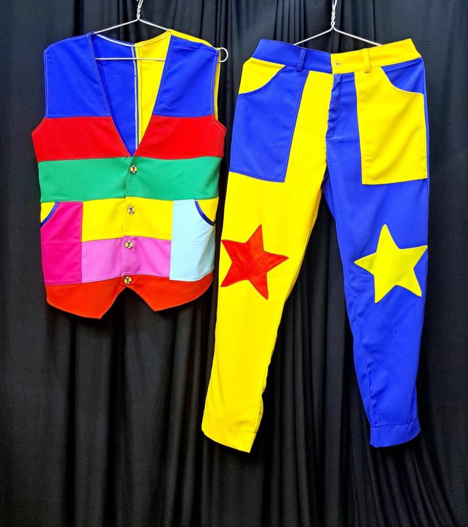 quần áo chú hề