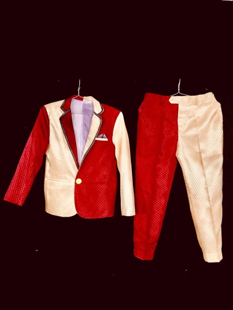 quần áo chú hề