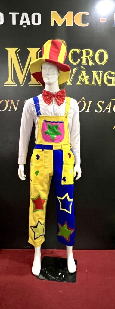 quần áo chú hề