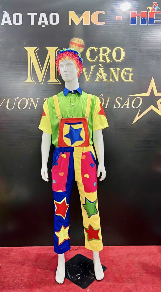 quần áo chú hề