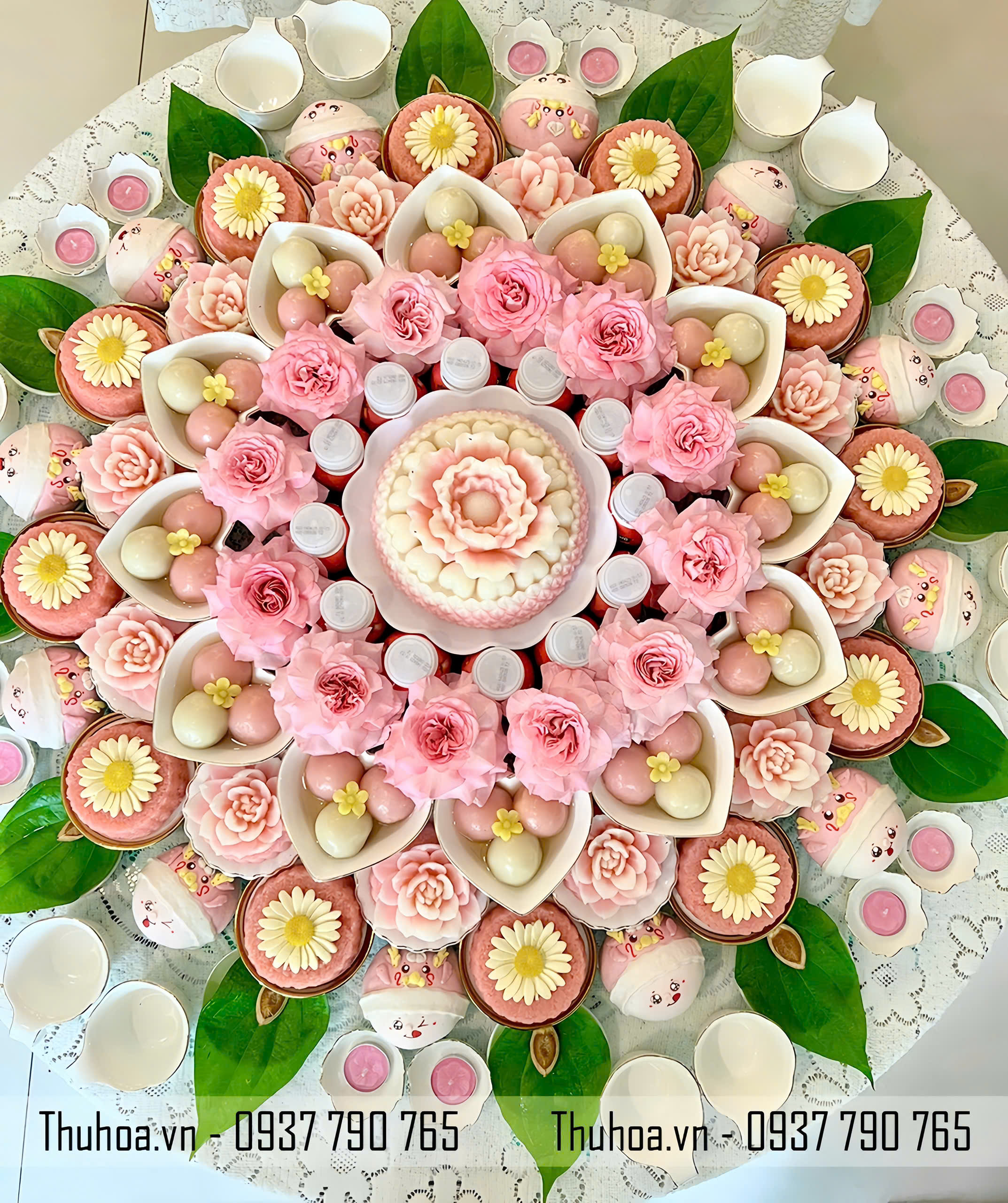 mam cung be gai mau hong (1)