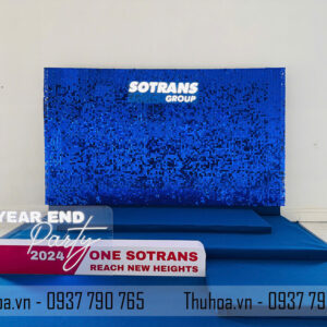 TRANG TRÍ BACKDROP SEQUIN XANH - YEAR END PARTY