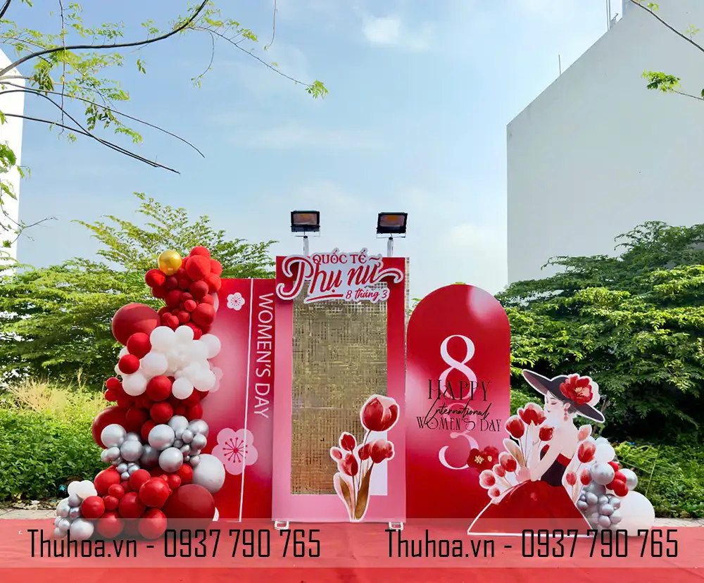 Mẫu Background 8/3 Đẹp – Trang Trí Backdrop Quốc Tế Phụ Nữ Tone Đỏ Sang Trọng Cho Sự Kiện Tại TPHCM, Bình Dương, Đồng Nai, Các Tỉnh Lân  Cận