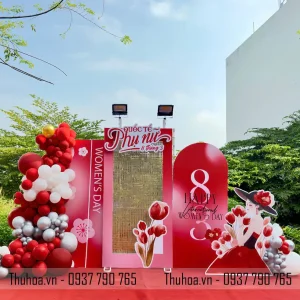 Mẫu Background 8/3 Đẹp – Trang Trí Backdrop Quốc Tế Phụ Nữ Tone Đỏ Sang Trọng Cho Sự Kiện Tại TPHCM, Bình Dương, Đồng Nai, Các Tỉnh Lân  Cận