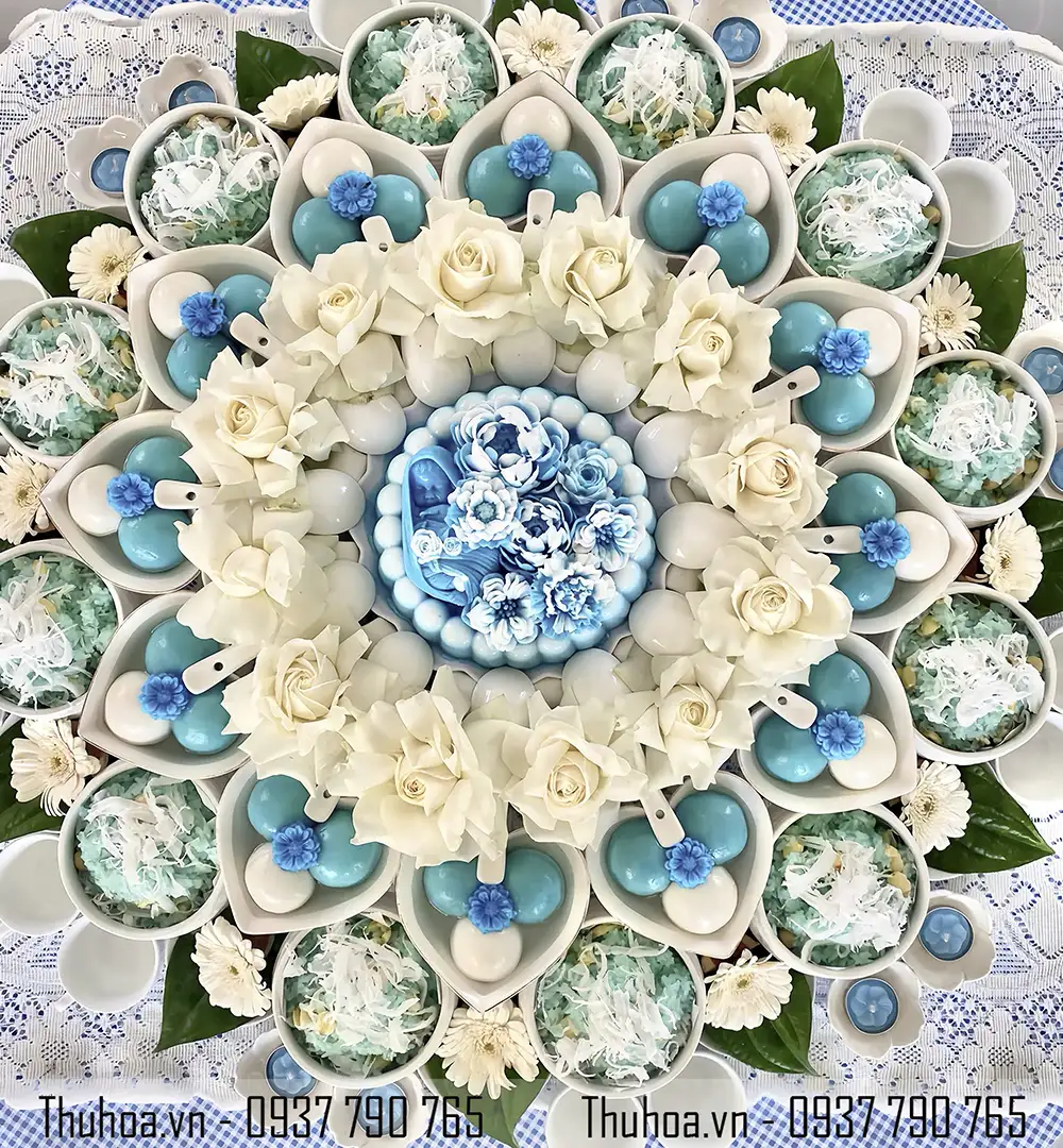 mam cung be gai xanh duong (1).