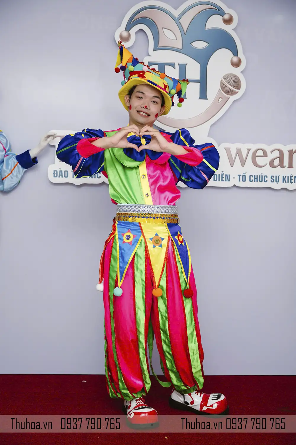 TRANG PHỤC CHÚ HỀ CHUYÊN NGHIỆP (1)