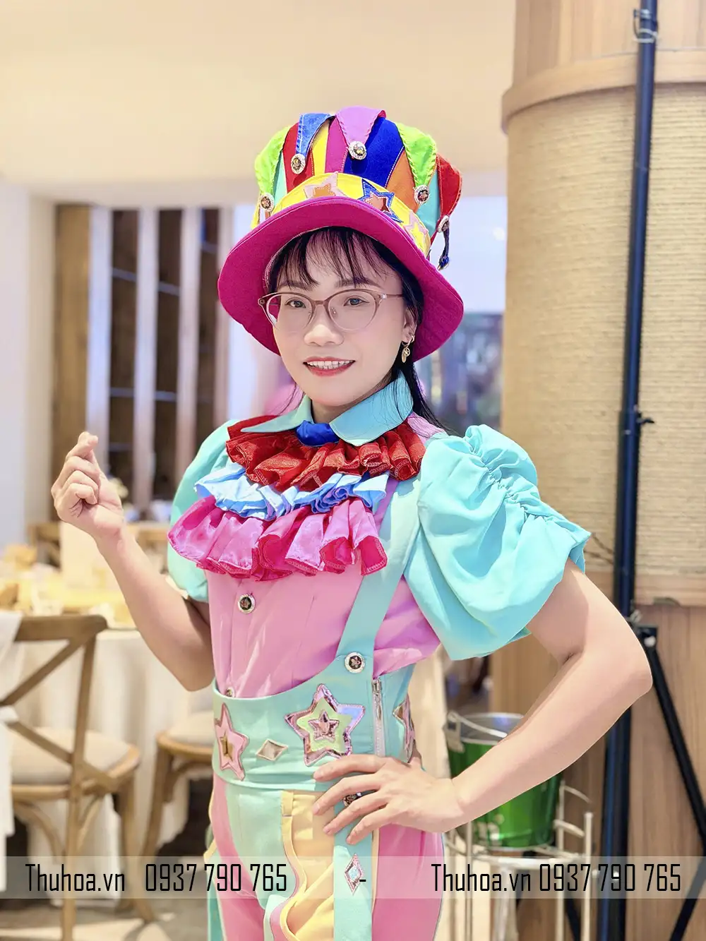 TRANG PHỤC CÔ HỀ (2)