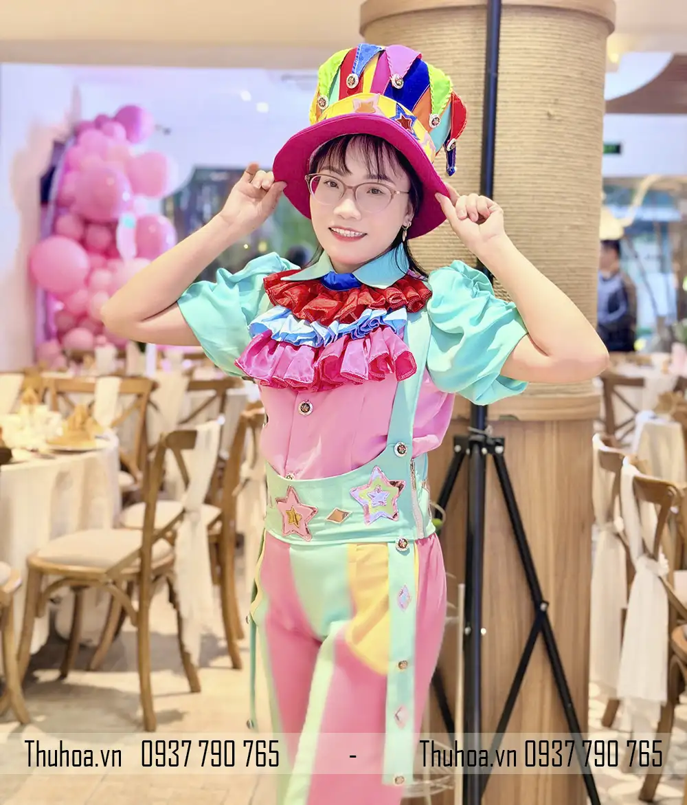TRANG PHỤC CÔ HỀ (3)
